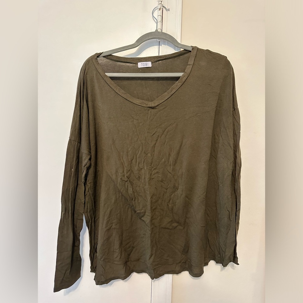 Green Tobi long sleeve top size medium